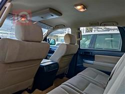 Toyota Sequoia